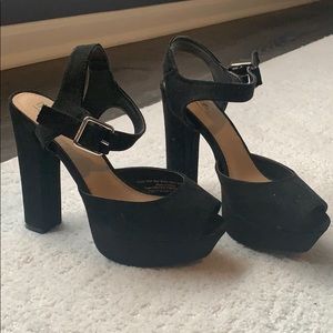 Black chunky heels